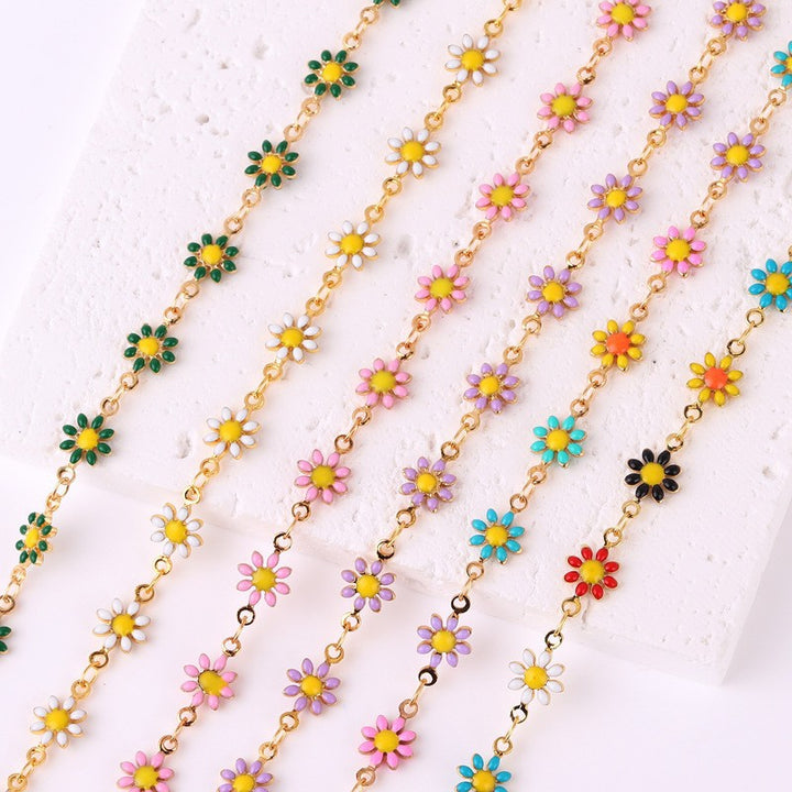 Floral Daisy Chain Necklace Stornfield