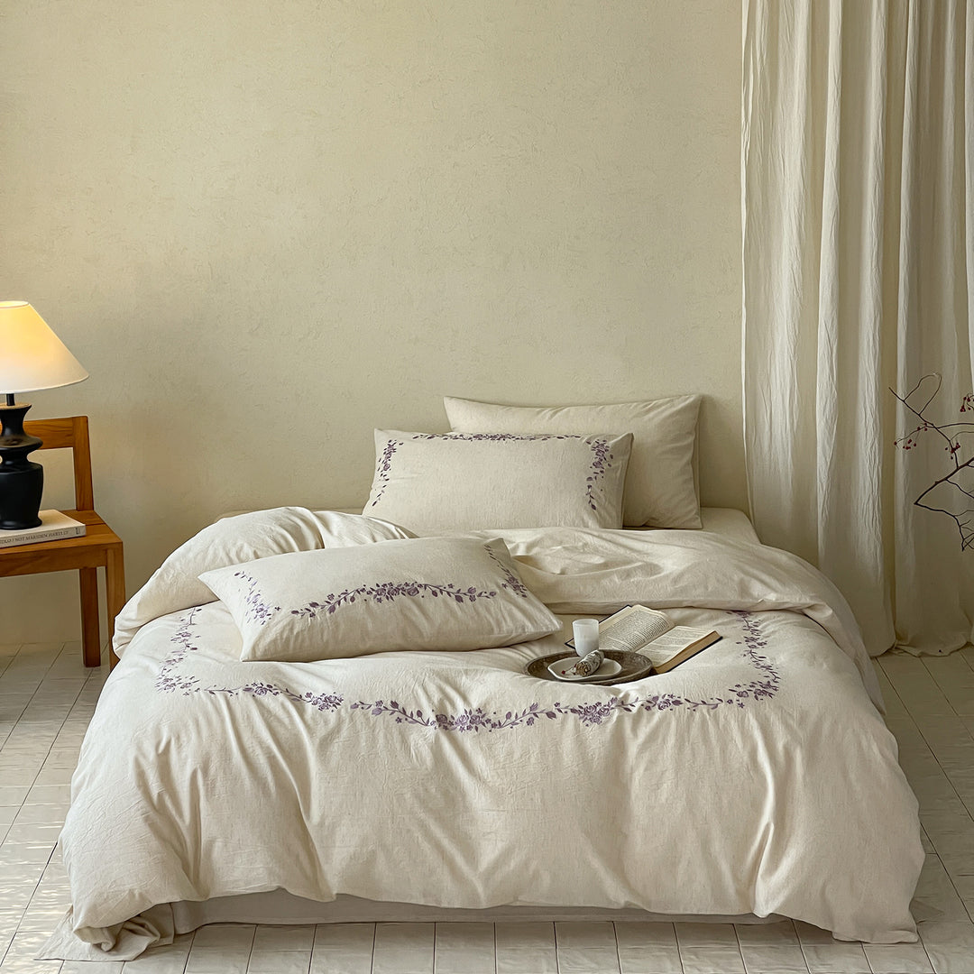 Embroidered Organic Cotton Duvet Cover Set with Botanical Vine Stitching