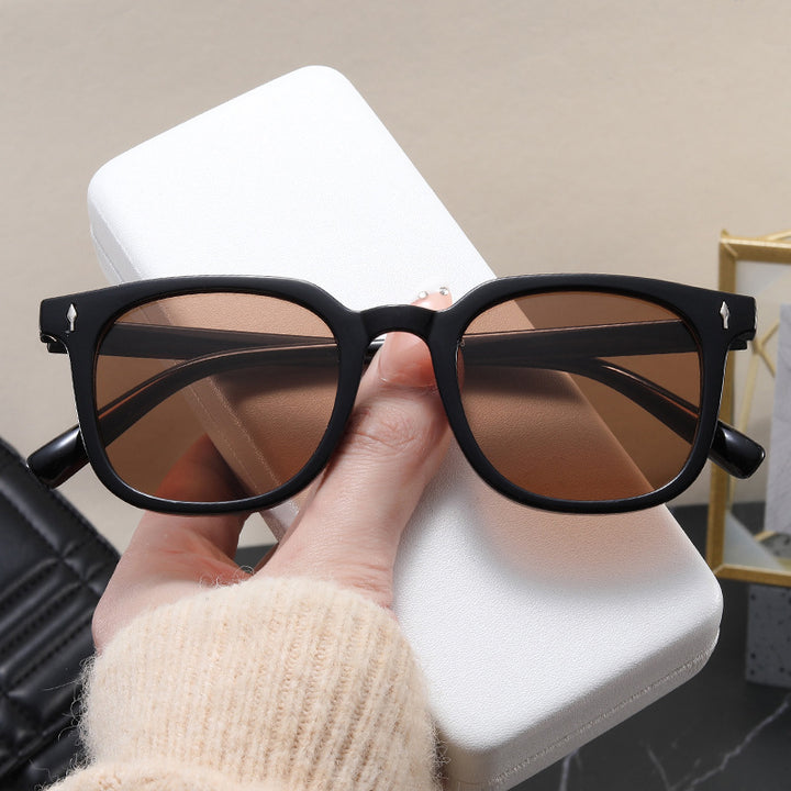 Women's fashionable square sunglasses with durable plastic frame Stornfield