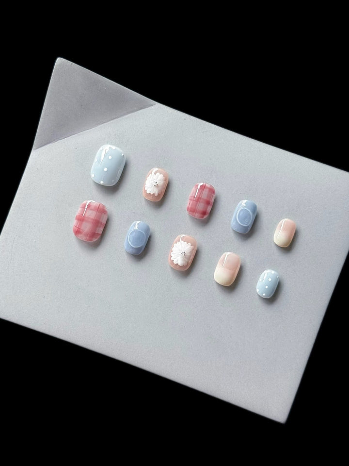 Decorative Press-On Nail Art Set with Floral and Plaid Designs