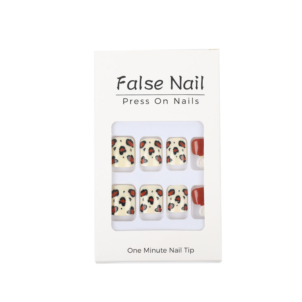 Creative and elegant art nails Stornfield