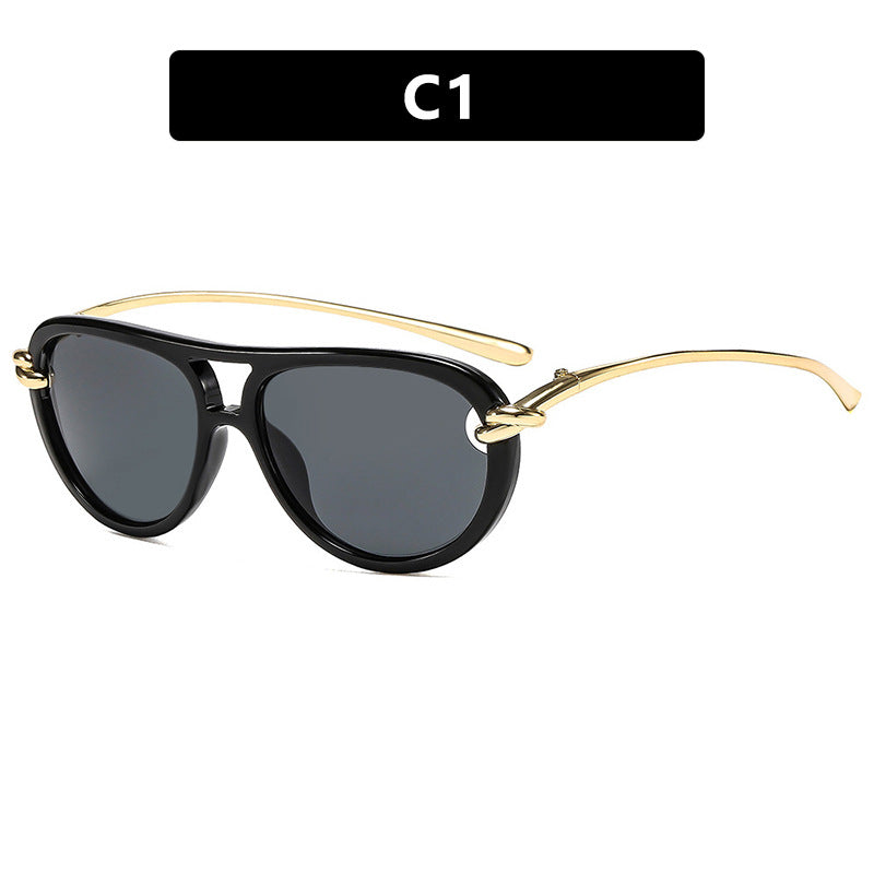 Women Retro Sunglasses with Elegant Frame and Polarized Lenses Stornfield