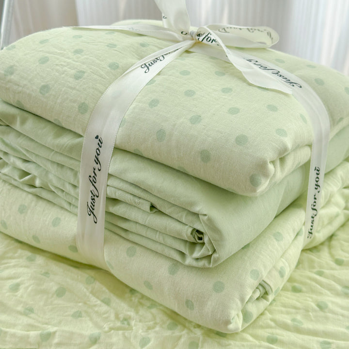 Charming Polka Dot Comforter Set