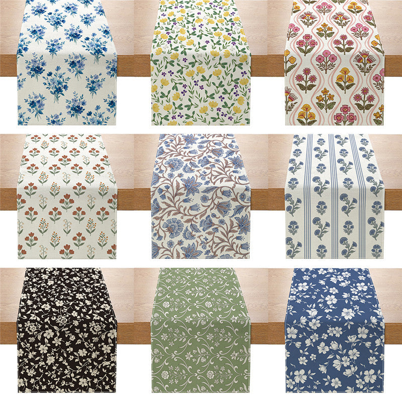 Decorative Cotton-Linen Table Runner with Printed Floral Bouquet Pattern