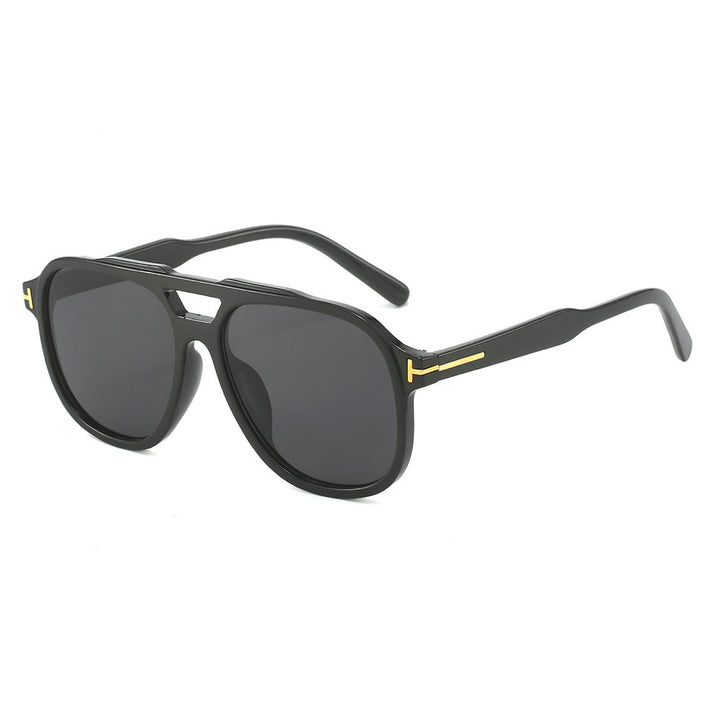 Retro-Inspired Oversized Sunglasses Stornfield