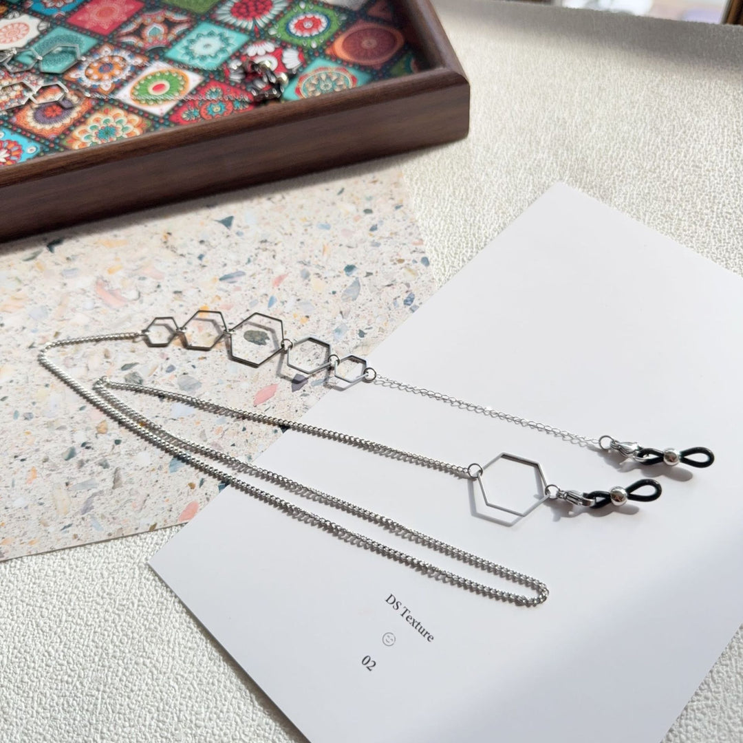 Geometric Pendant Necklace Stornfield