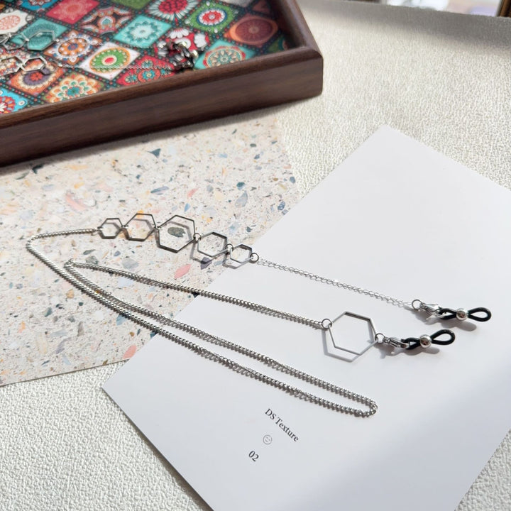 Geometric Pendant Necklace Stornfield