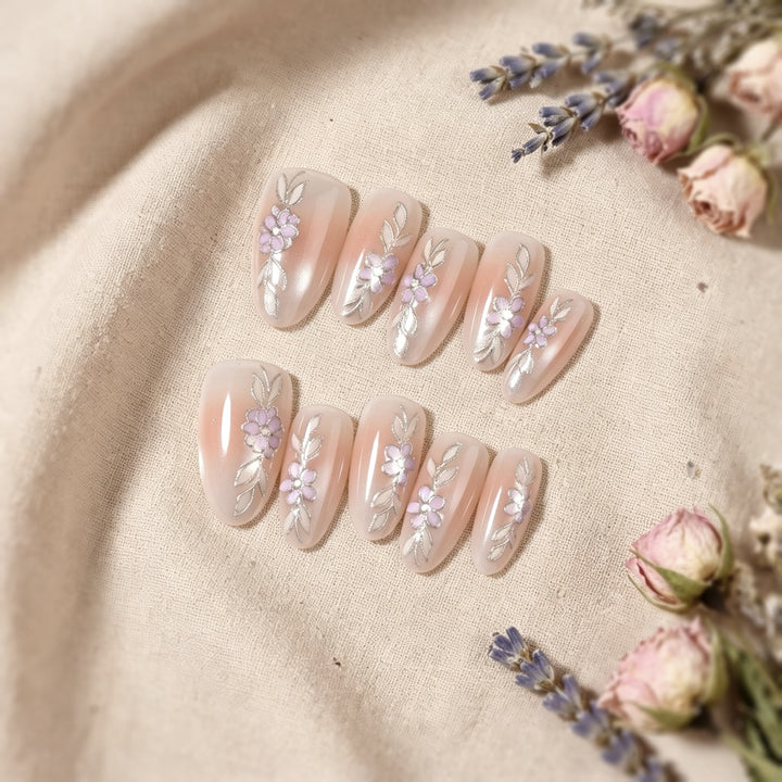 Elegant Floral Design Press-On Nails