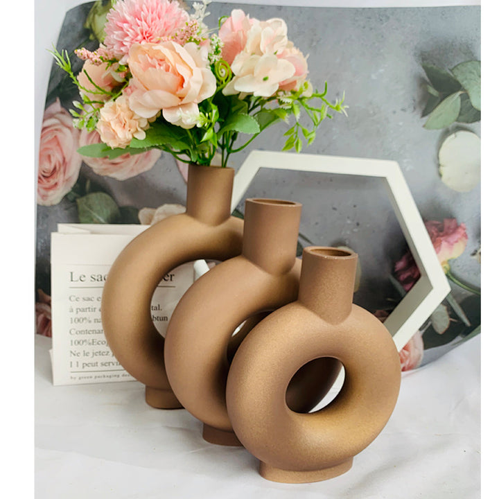 Modern Abstract Ceramic Flower Vase Stornfeild
