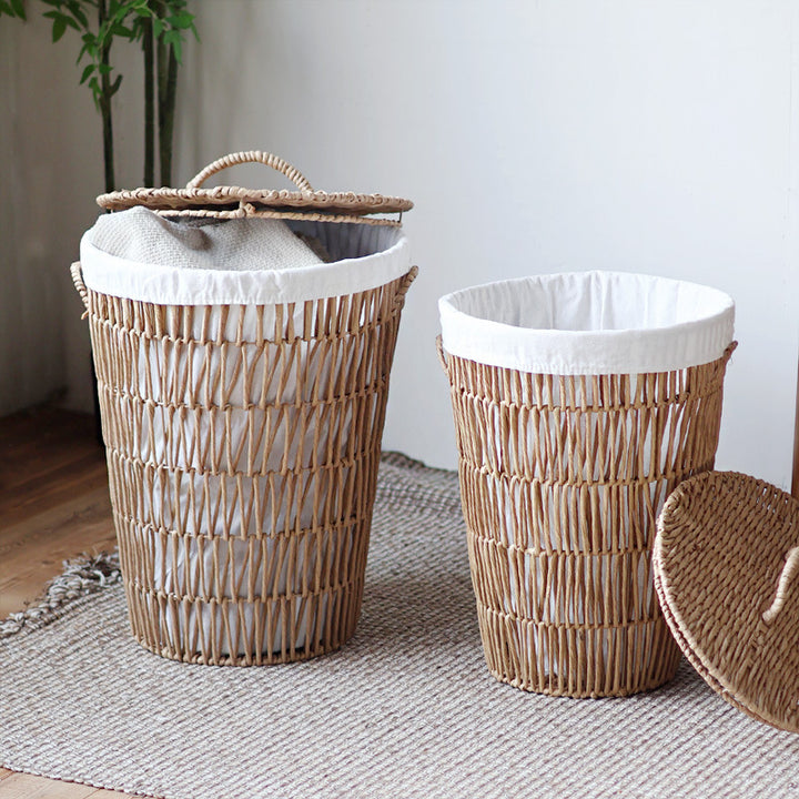 Stylish laundry basket with lid Stornfield