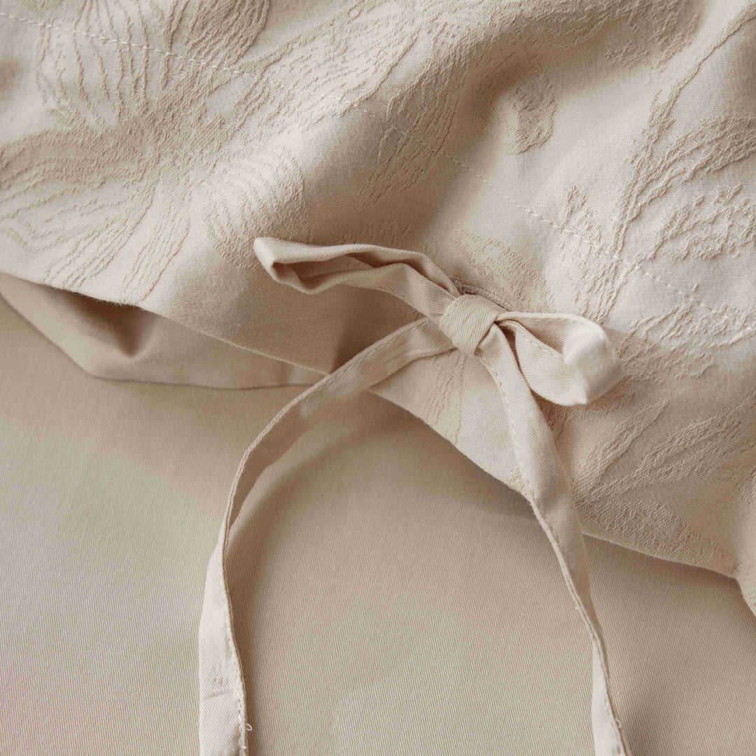 Luxury Jacquard Tie-Closure Duvet Cover Set