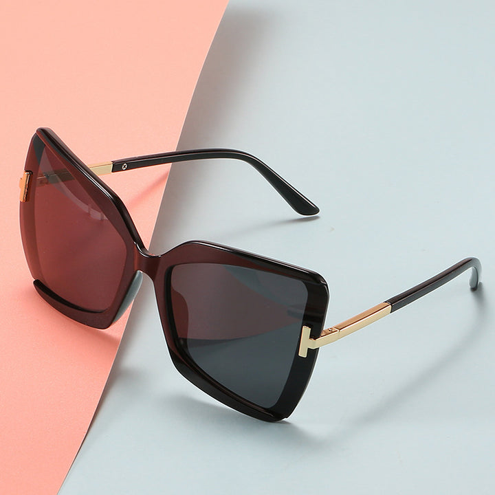 Luxurious Oversized Shield Sunglasses Stornfield