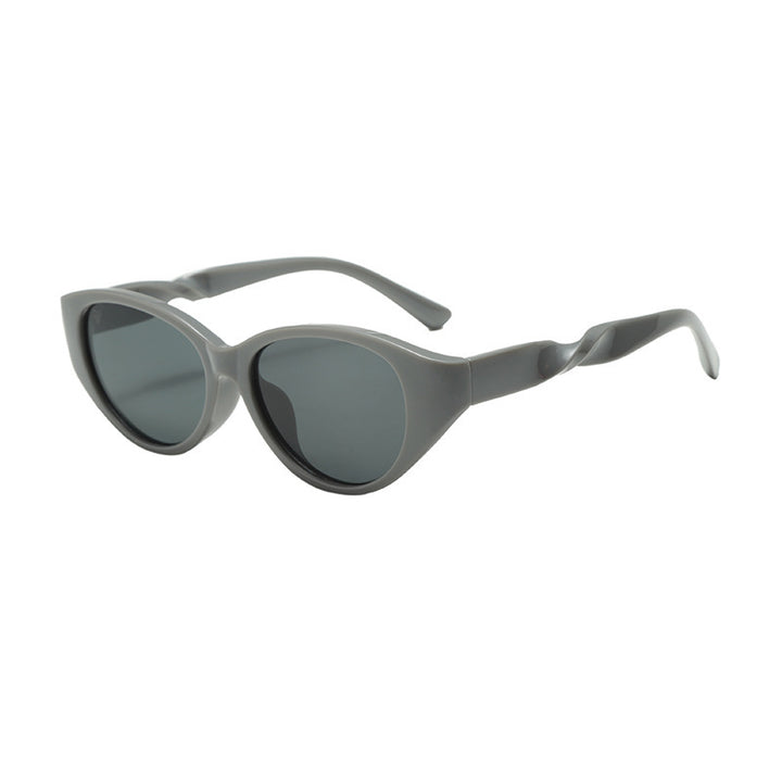 Women Vintage-inspired Sunglasses with Textured Frame Stornfield