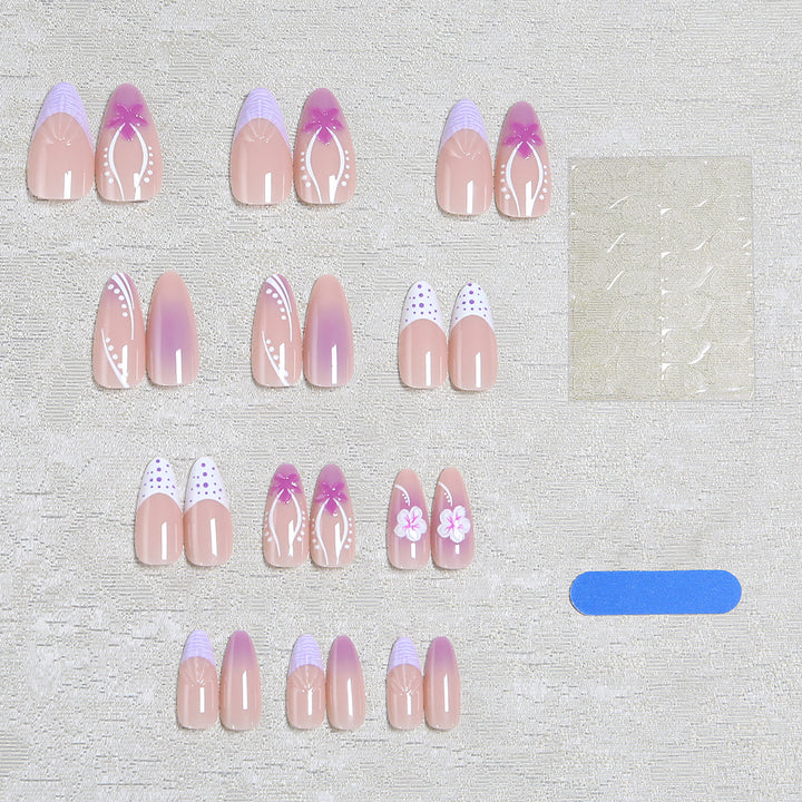 Artifical nails with delicate floral and geometric patterns Stornfield