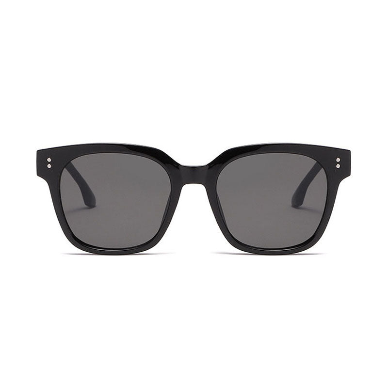 Women's sunglasses in innovative design with wide frame Stornfield