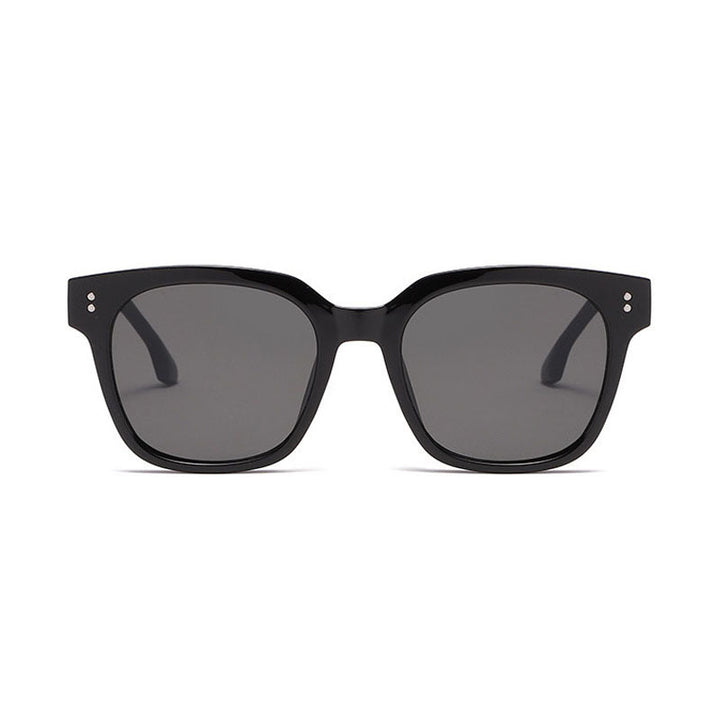 Women's sunglasses in innovative design with wide frame Stornfield