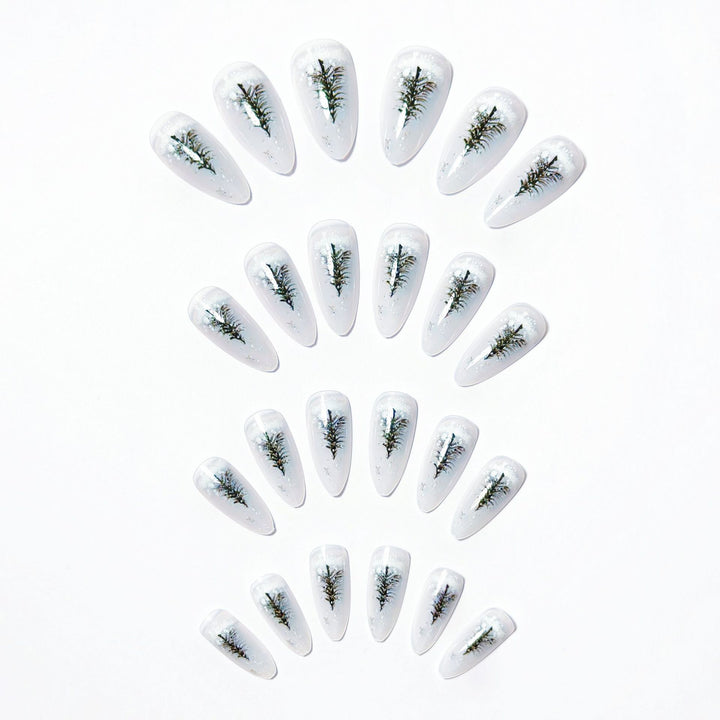 Elegant artificial nails with wintery Christmas tree motif Stornfield