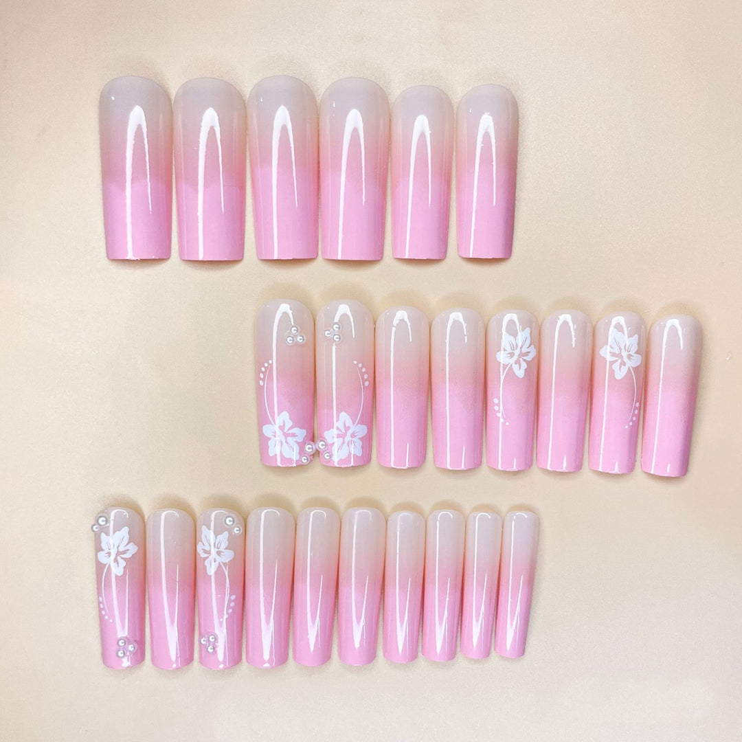 Elegant Floral Nail Extensions Stornfield