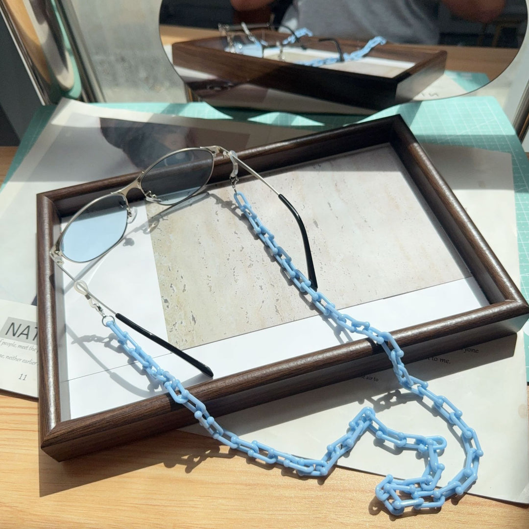Chain Link Eyewear Holder Stornfield