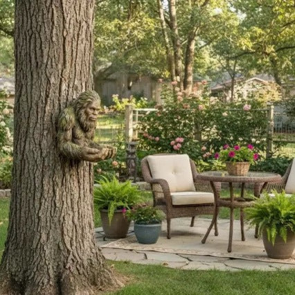 Decorative garden figure with bird feeder Stornfield