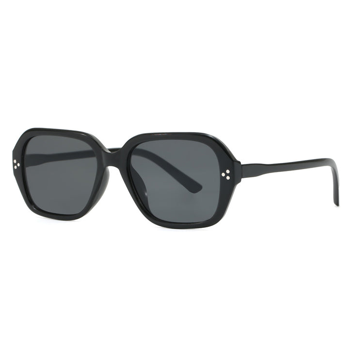 Women's fashionable oversized sunglasses in elegant design Stornfield