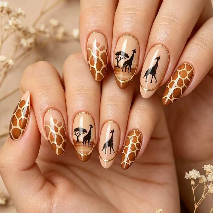 Nail art with animal motif and giraffe design Stornfield