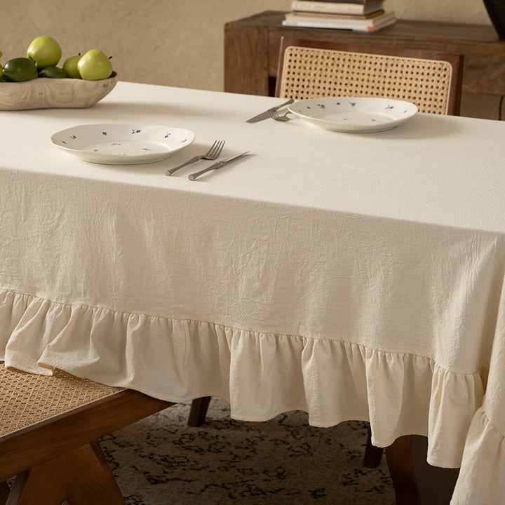 Tablecloth Stornfield - Cotton blend with frill edge and light linen look