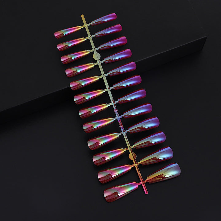 Artifical nails in modern holographic design Stornfield