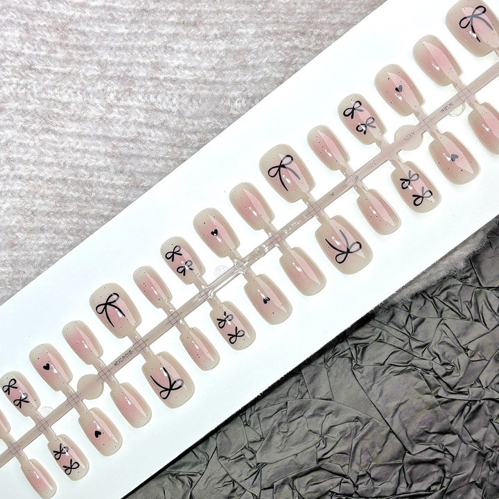 Decorative Press-On Nail Art Set 1790745420