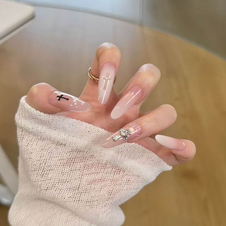 Elegant Artificial Nails with Creative Designs Stornfield