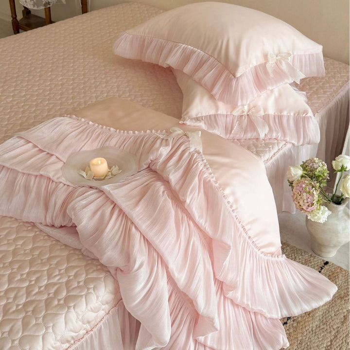 Romantic Ruffled Bedding Set with Quilted Bedspread and Decorative Pillowcases