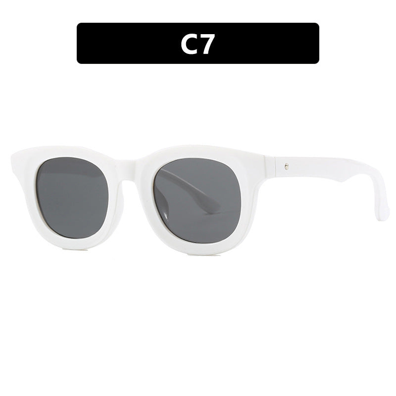 Women's trendy oversized sunglasses with distinctive design Stornfield