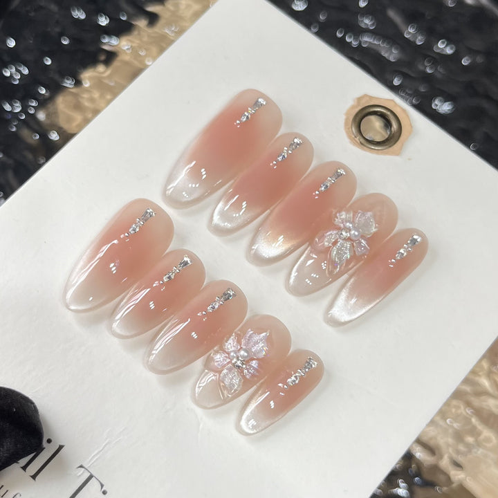 Artificial Nail Set with Romantic Design Stornfield