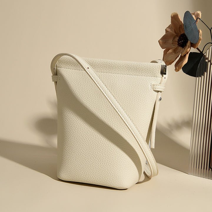 Elegant Textured Bucket Bag Stornfield