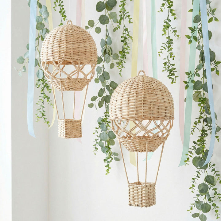 Hanging lamp in the form of a hot air balloon Stornfield