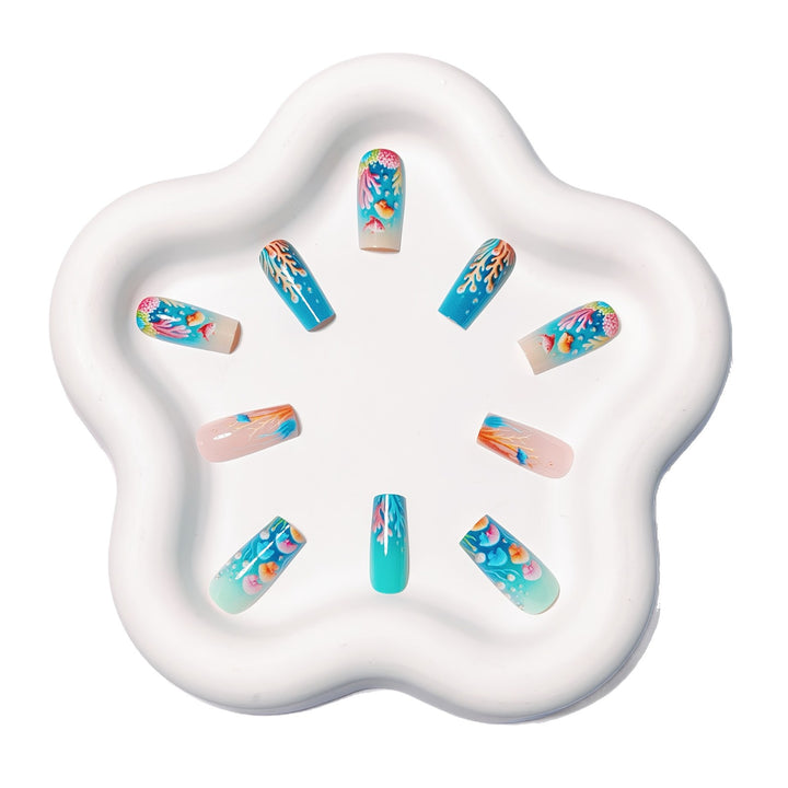 Art nails with filigree underwater motif Stornfield