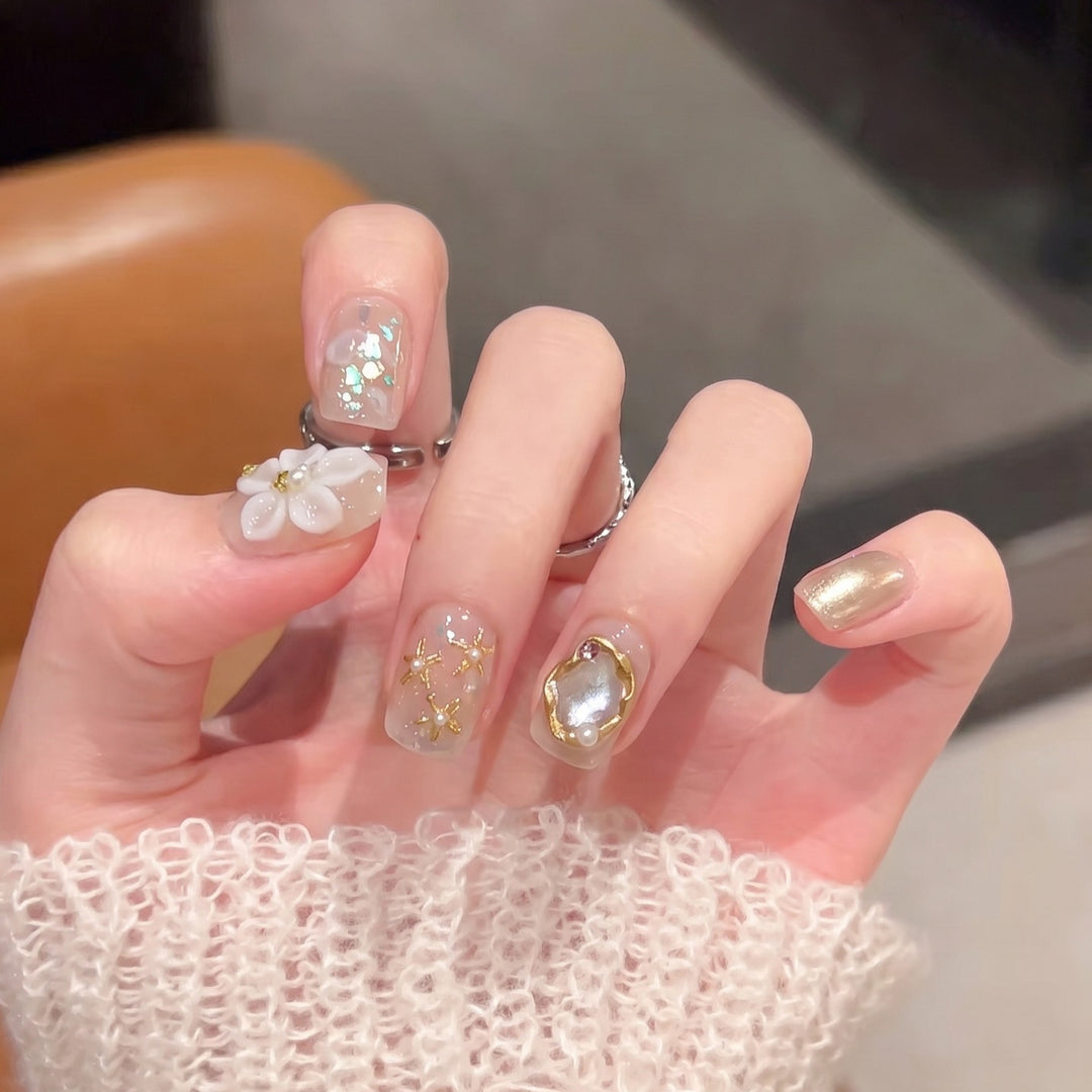 Elegant Floral Press-On Nail Art Set Stornfield