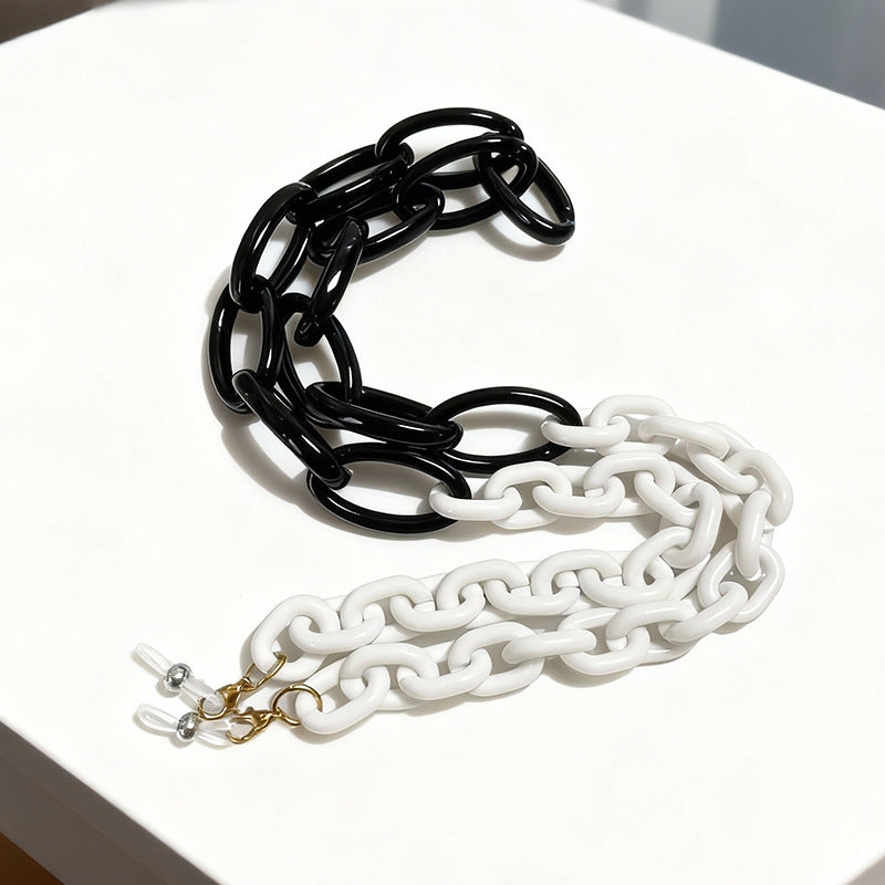 Stylish Eyewear Chain Stornfield