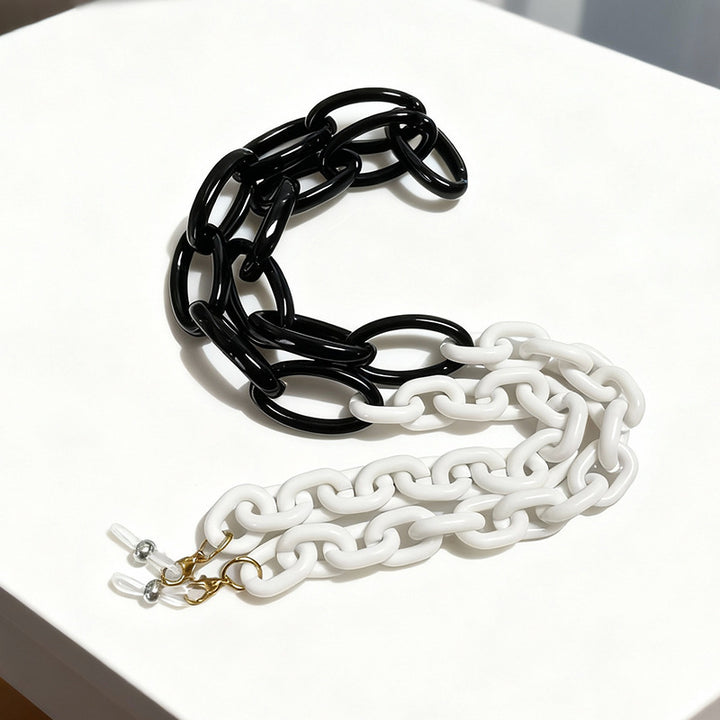 Stylish Eyewear Chain Stornfield