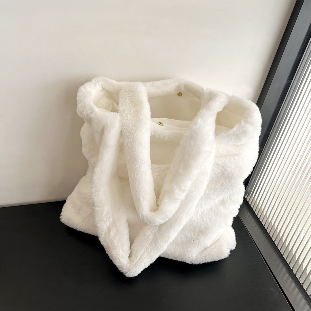 Cozy Fur Tote
