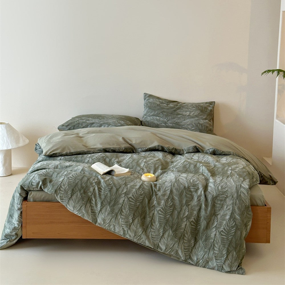 Breathable premium cotton percale bed set with fine leaf relief structure