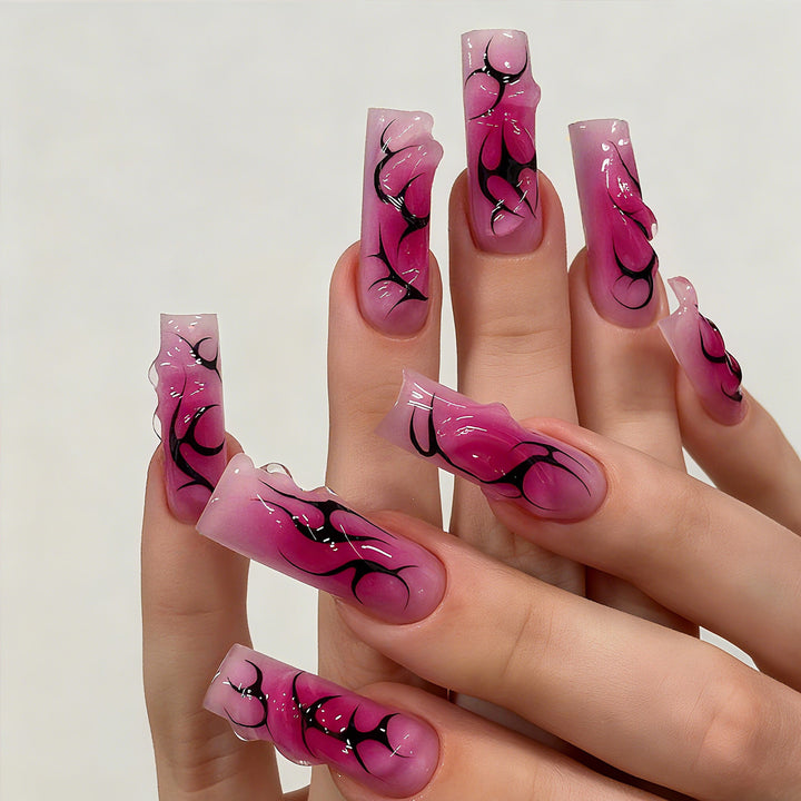 Artifical nails with floral and artistic design Stornfield