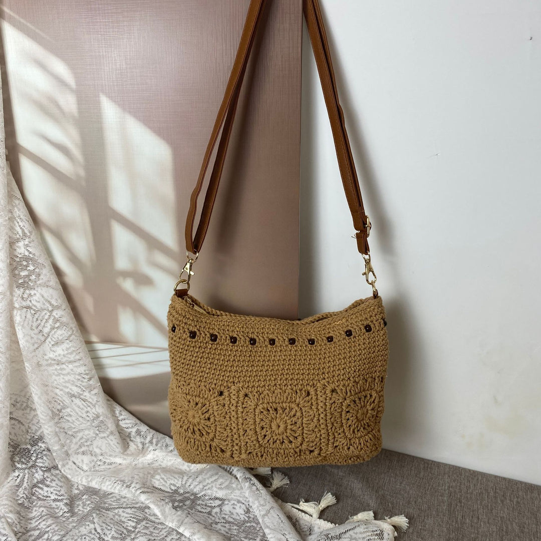 Fashionable crossbody bag with embroidery Stornfield