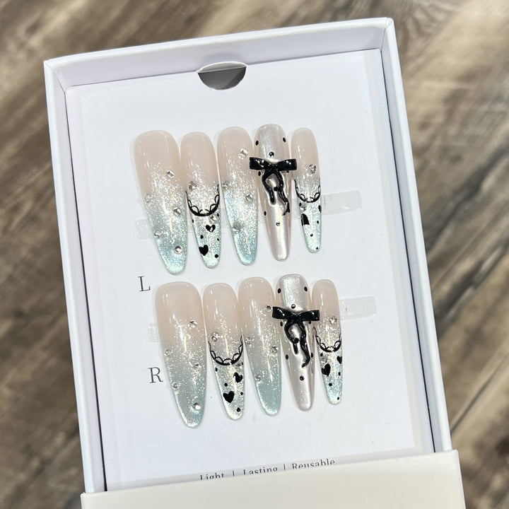 Artistic Design Press-On Nail Set