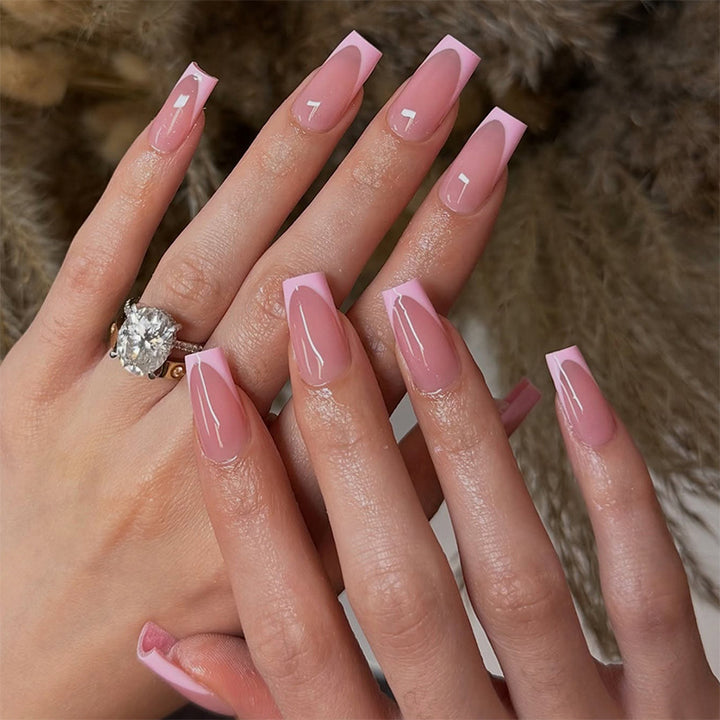 Artificial nail set with French tips Stornfield