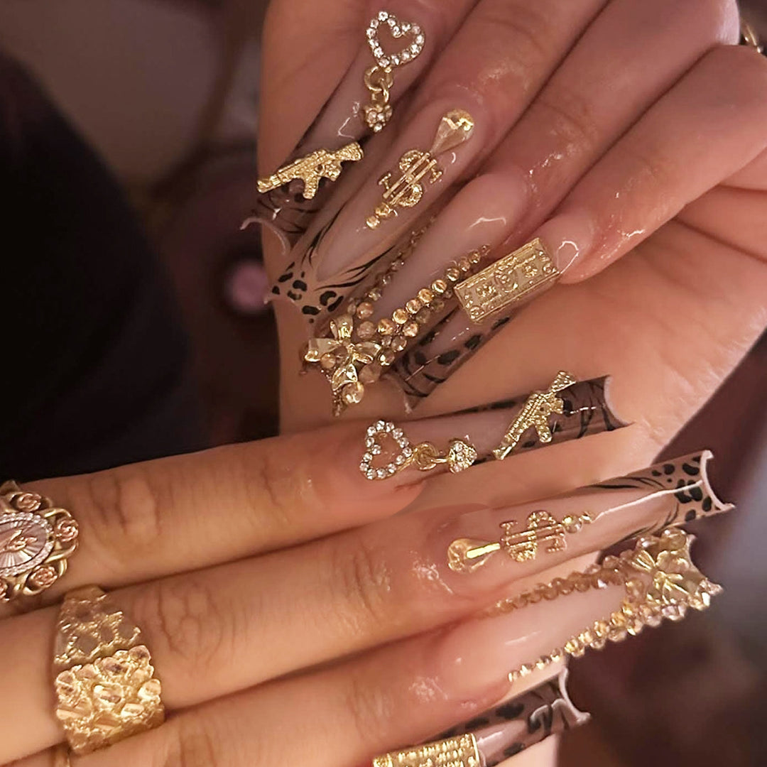 Elegant Artistic Nail Design Set Stornfield