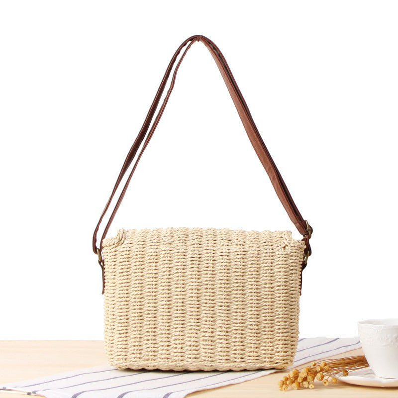 Handcrafted Shoulder Bag Made of Natural Bast Stornfield