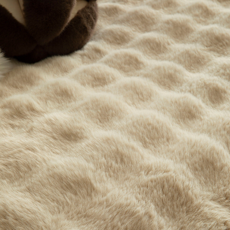 Soft microfiber bathroom runner with wavy edge and non-slip underside Stornfield