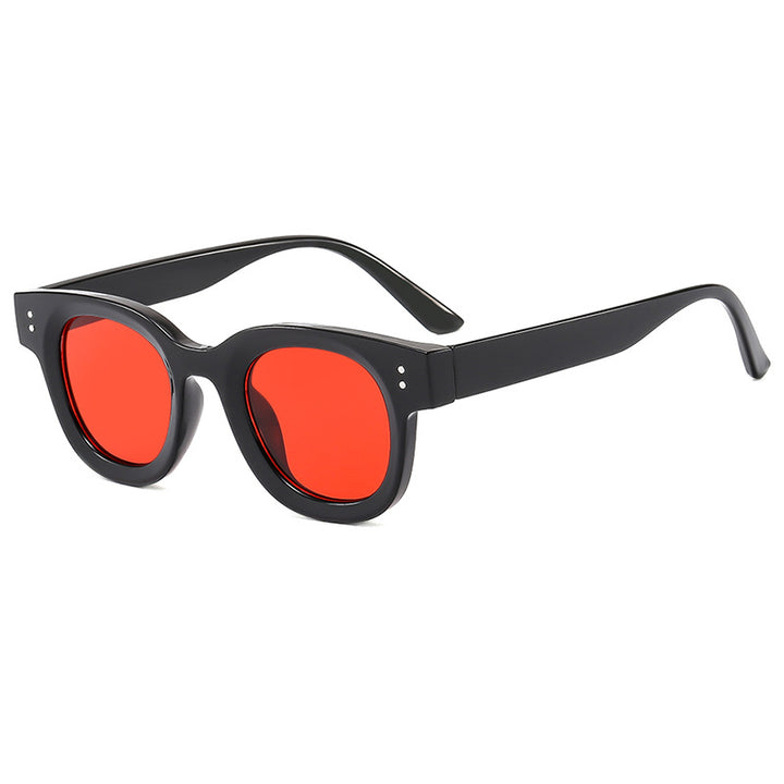 Ladies stylish sunglasses with distinctive design and polarized lenses Stornfield
