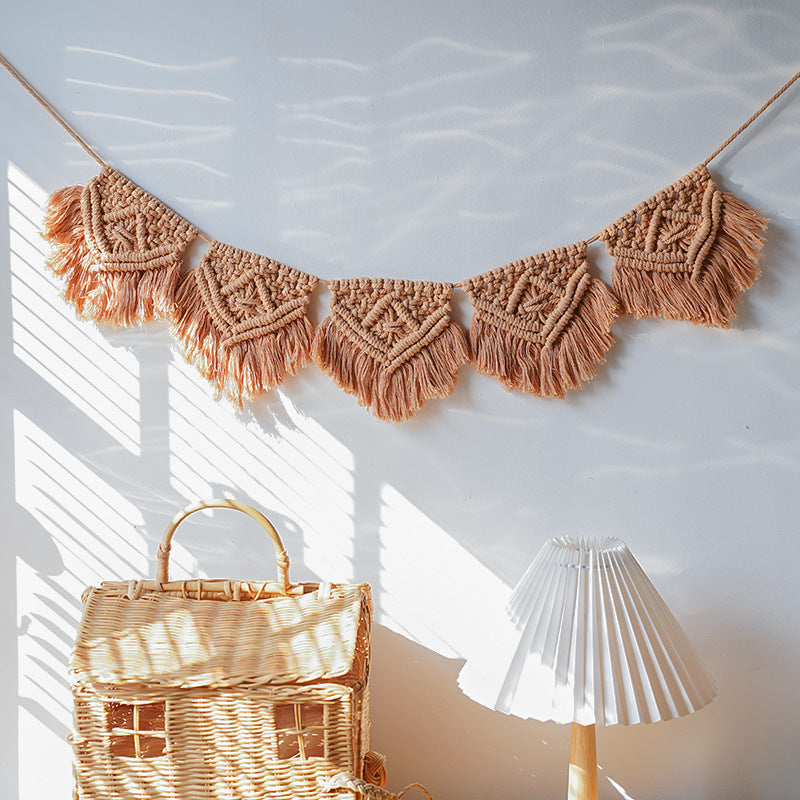 Decorative Macrame Banner Stornfield